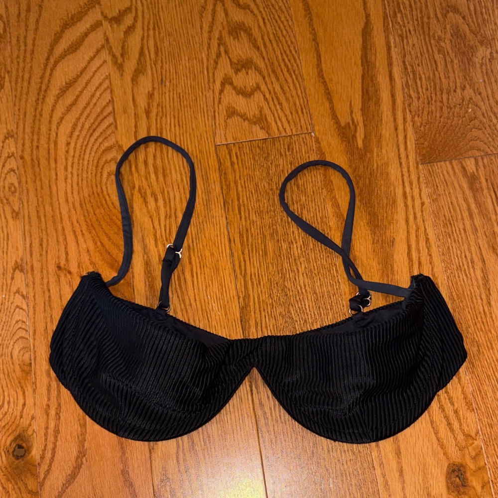Frankie's Bikinis Tolly Black Ribbed Underwire Balconette Bikini - Picture 4 of 10